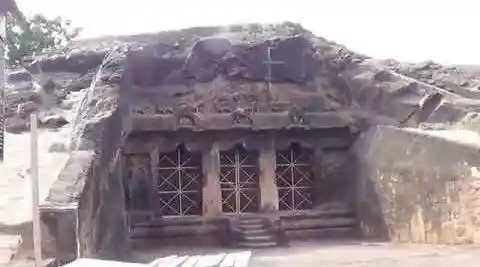 Mogalarajapuram caves; Source: DestiMap