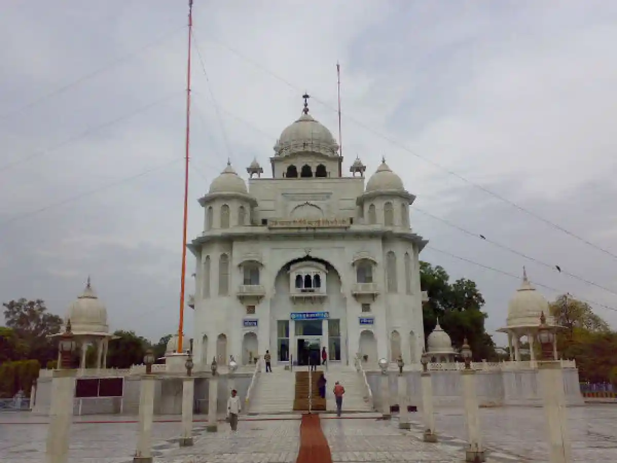 Gurudwara RakabGanj Sahib where Sikhs were attacked. Image source: One India