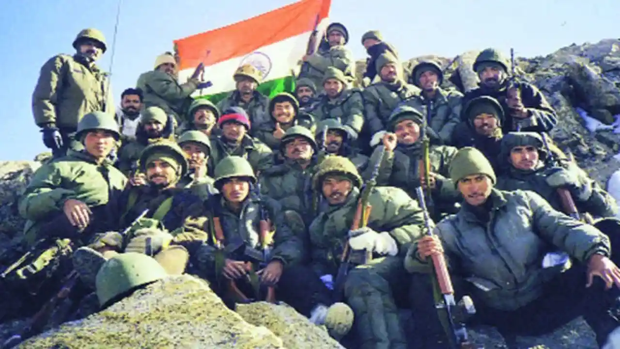 The victorious Indian troops; Image Source: DNA India