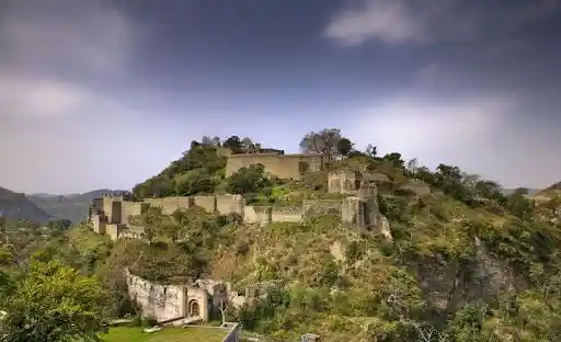 Kangra Fort- A monument that has withstood the trials of time (Source: Pinterest)