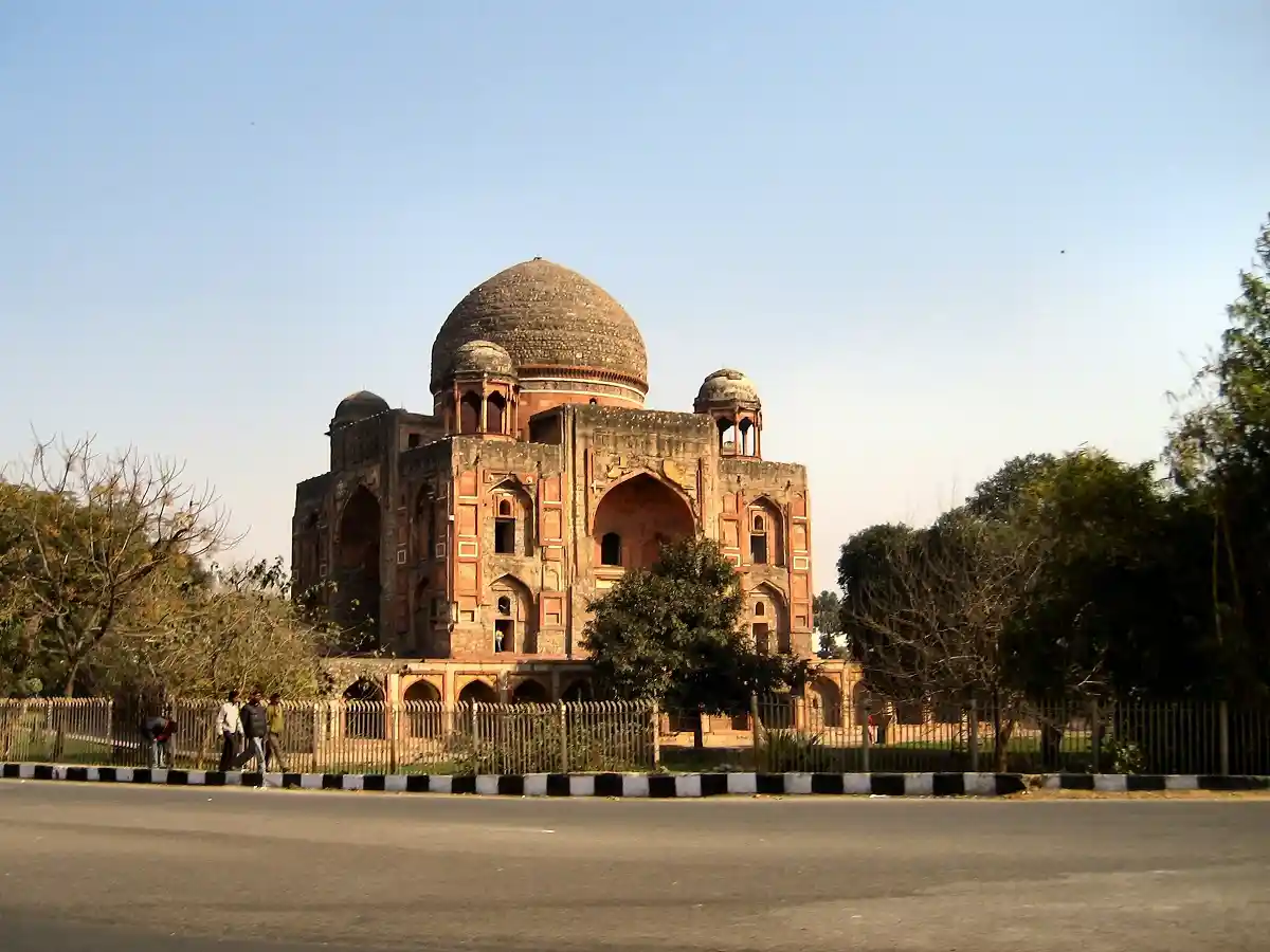Rahim's Mausoleum. Image: Wikipedia