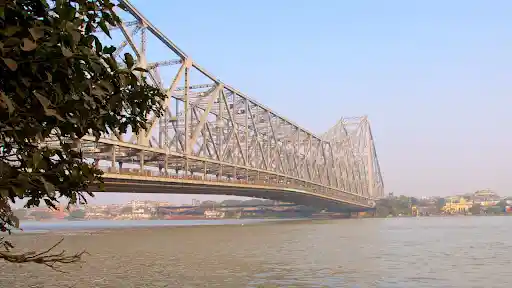 Kolkata’s Pride, the Howrah Bridge, painted by Shalimar, Source: Google Images