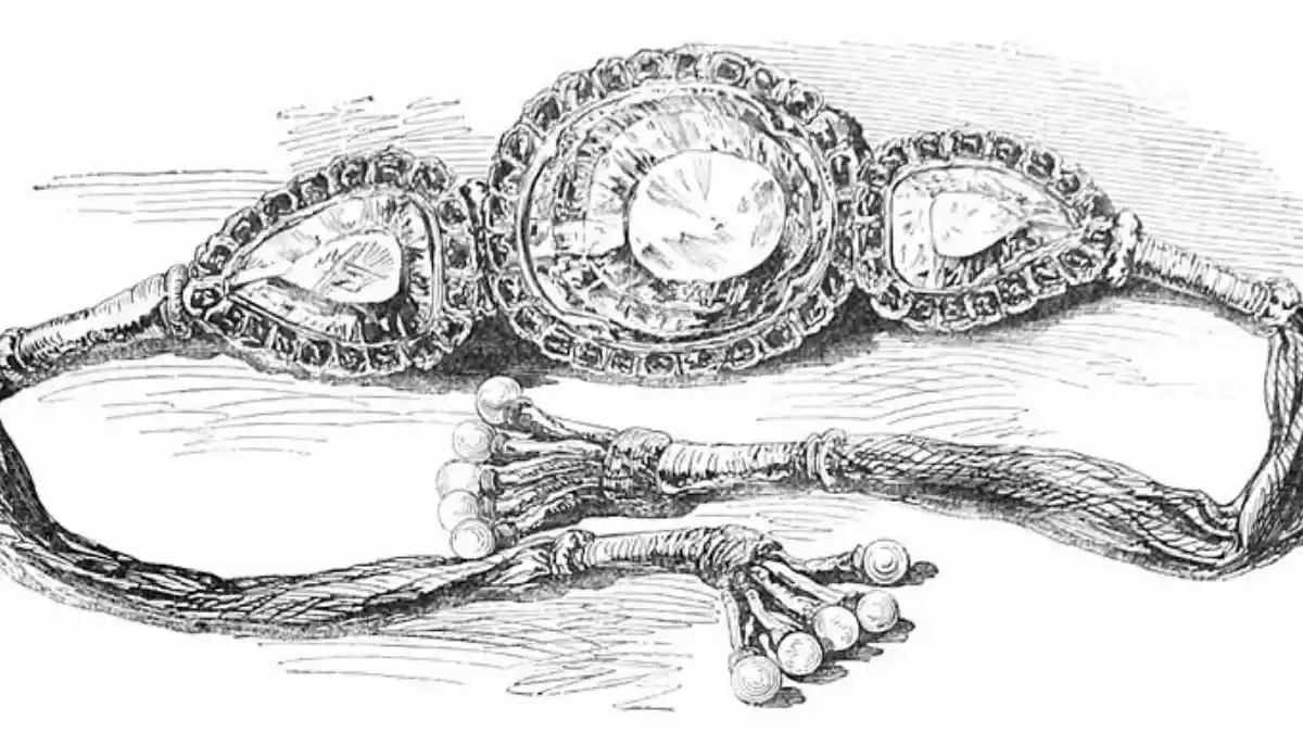 The Koh-i-Noor encrusted in an armlet by Ranjit Singh which became an heirloom; Image Source - Wikimedia Commons 