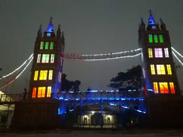 The famous Tower-Bridge themed bhelaghar constructed in Nalbari, Assam. Source: Opindia.