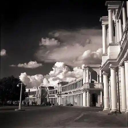 Connaught Place was captured by Homai Vyarawalla during the partition of India; Image source: VYARAWALLA/ALKAZI COLLECTION OF PHOTOGRAPHY