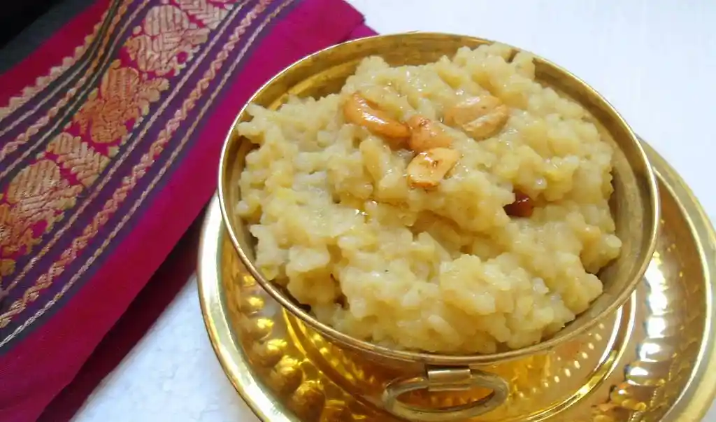 Pongal dish prepared from rice, milk and jaggery; Image source: Wikimedia Commons