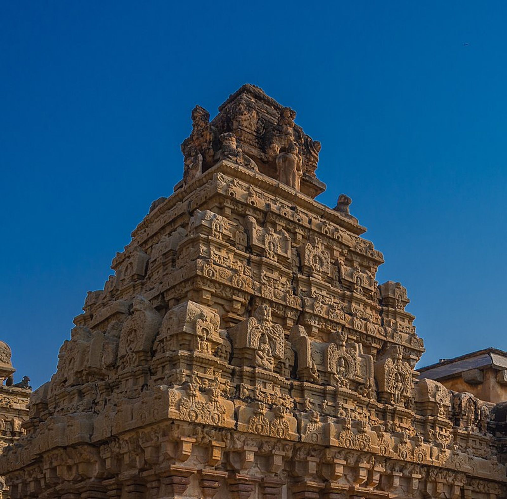 Vimana of the Arunachaleswar Shrine I Source: Wikipedia