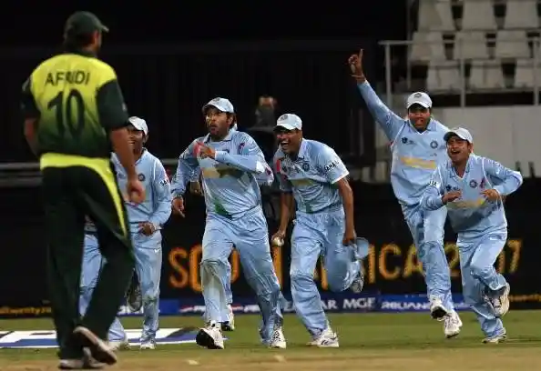 An elated team India after their stellar bowl-out performance (Source: Circle of Cricket)