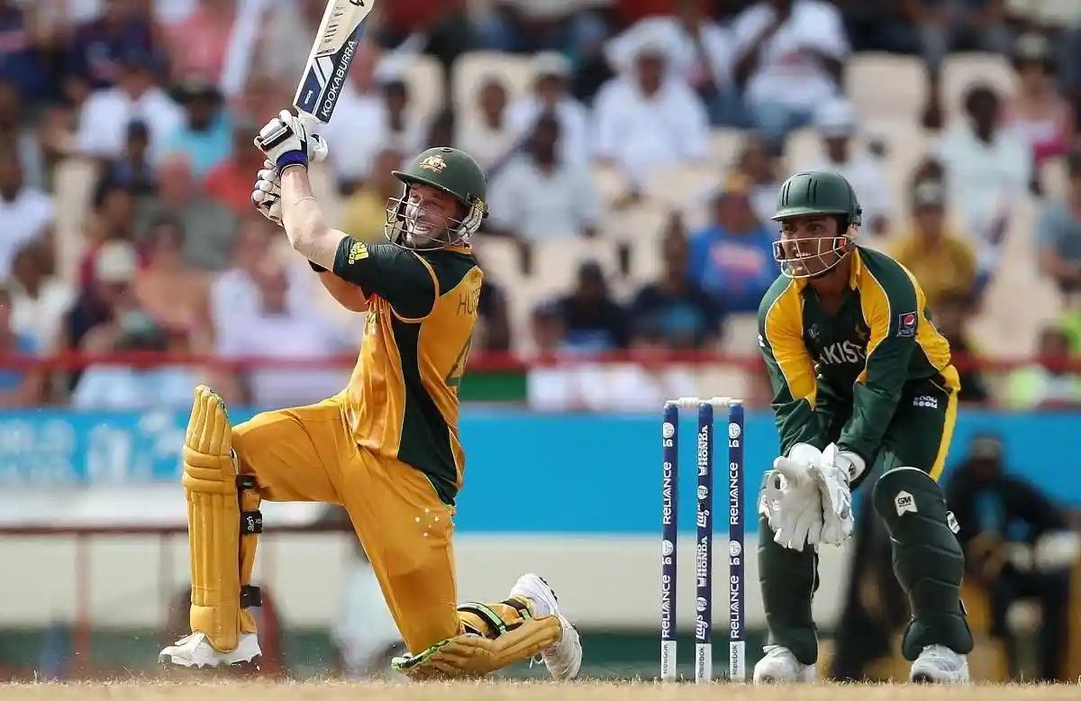 Hussey takes down Saeed Ajmal brutally; Image Source: Cricket Australia