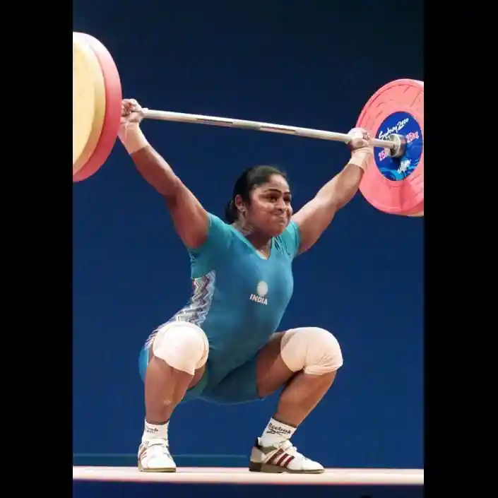 Sunaina lifting weights; Source: SportsbeatIndia
