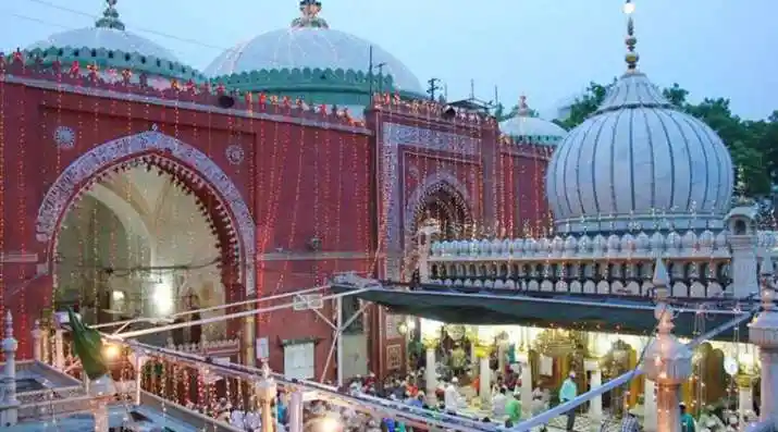 Hazrat Nizamuddin's Dargah in Delhi; Image Source: India Tv 