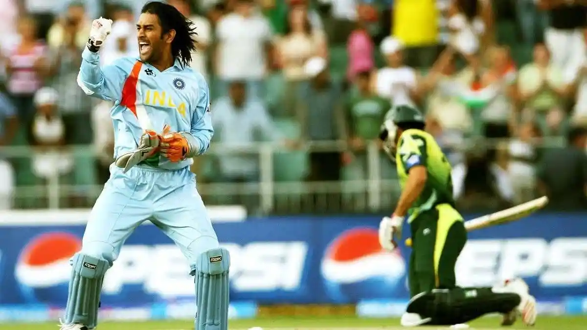 The bowl-out of India against Pakistan in the 2007 T20 World Cup Finals in 2007, Image Source- DNA India