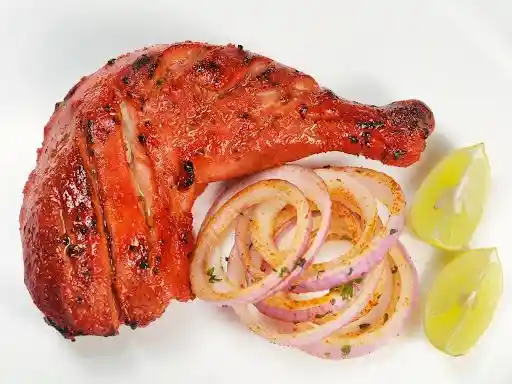 The tangy tandoori chicken; Image source- Wikipedia.