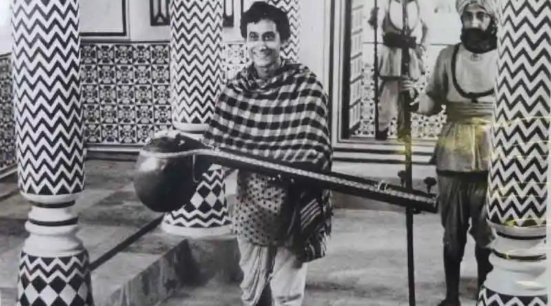 Tapen Chatterjee as Goopy; Source: RadioBanglaNet